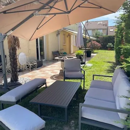 Villa Individuelle - Chassieu Exterior photo