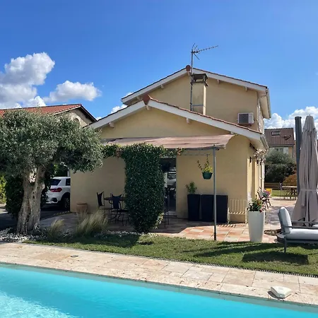 Villa Individuelle - Chassieu Exterior photo